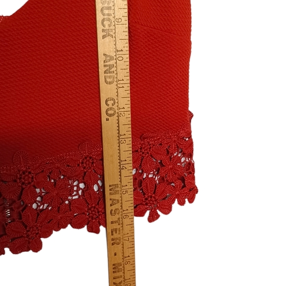 SARAH LA Rust Orange Floral Lace Hem Sleeveless Crop Top Small - Picture 6 of 6